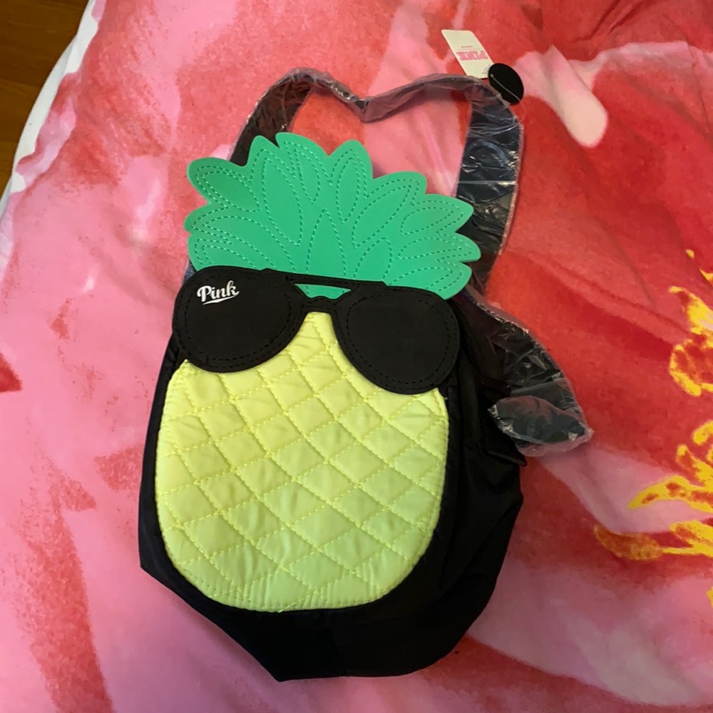 VS PINK PINEAPPLE COOLER BAG